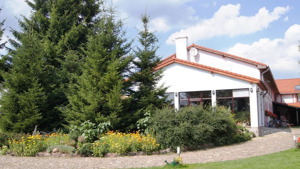Folwark Na Polwyspie Hotel Uraz  Exterior photo